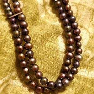 Faux black pearl choker